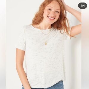 2/$20 ✨Old Navy Luxe Crew Neck T-Shirt